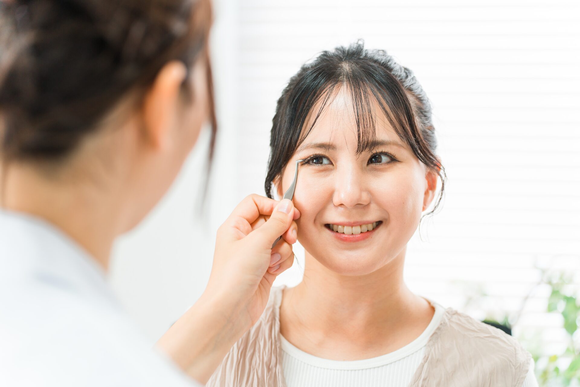 二重切開修正のカウンセリングの様子