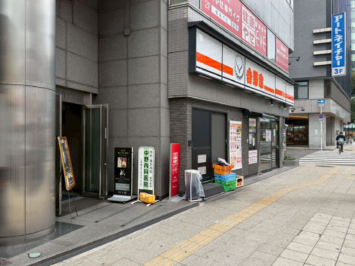 JR北新地駅西口からの行き方：07