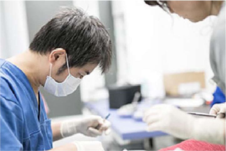 Dr.鈴木の生い立ち：困難