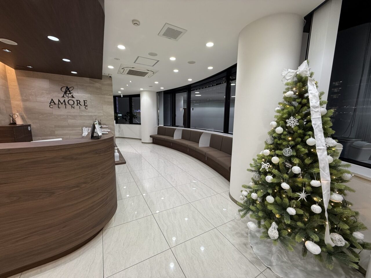 クリスマスツリーが飾られました🎄