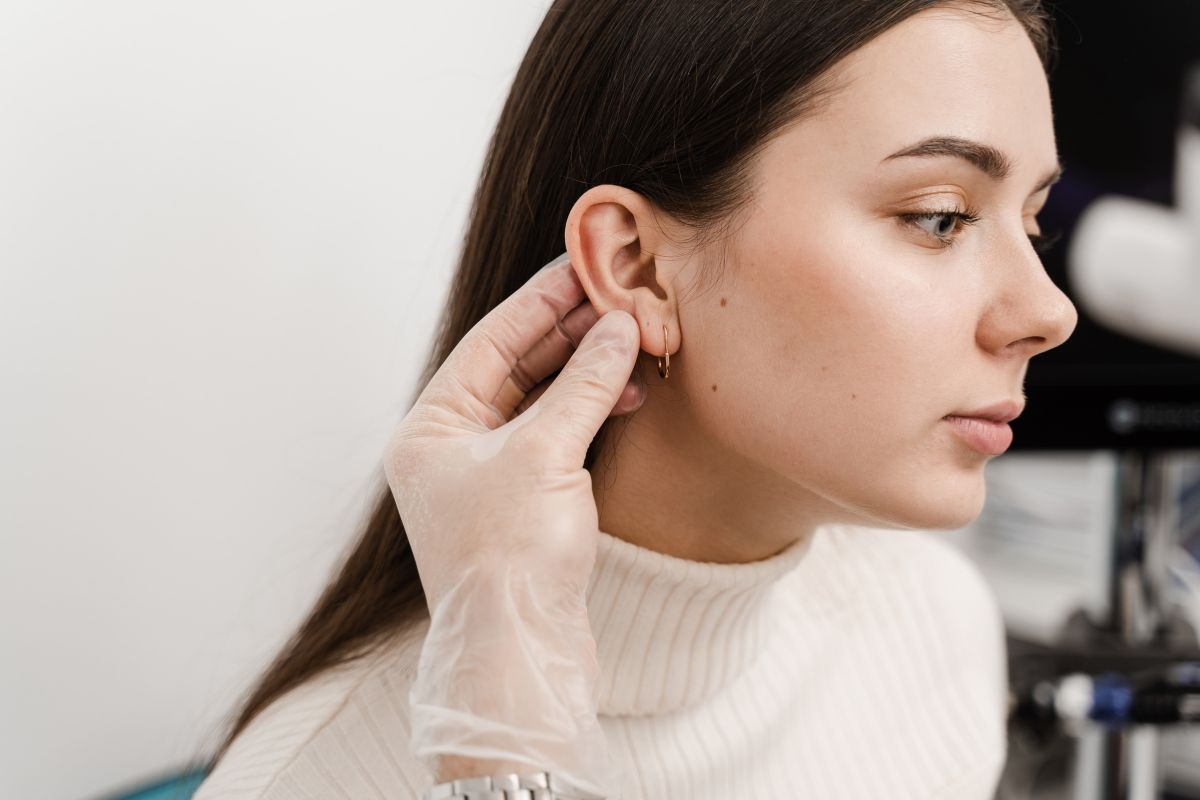 耳へのヒアルロン酸注射が人気って本当?効果やよくある疑問にお答えします!