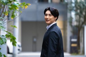 【男性必見】額縮小で悩みを解決！手術からヘアスタイルまで徹底解説